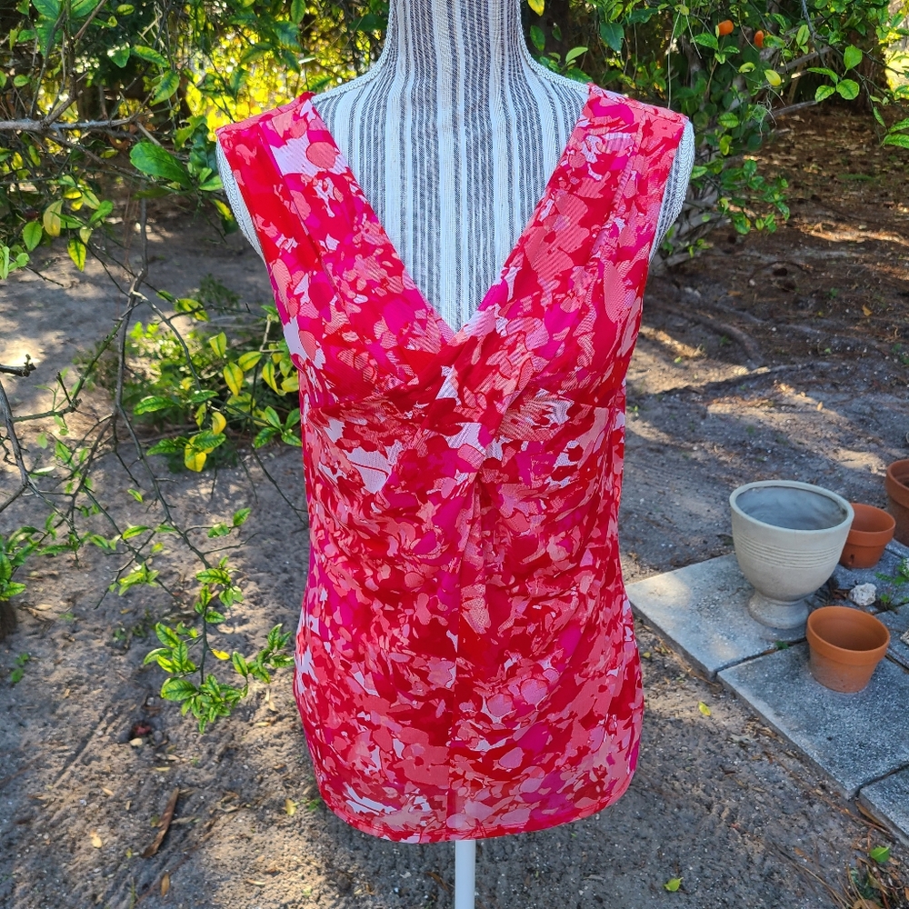 T Tahari Floral Print Blouse